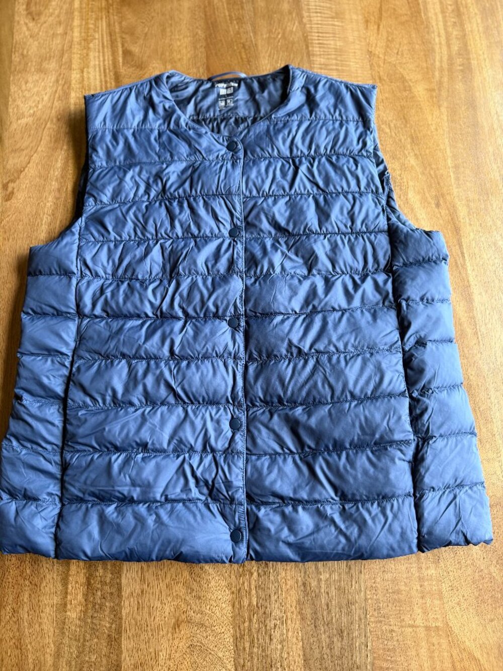 Uniqlo PUFFTECH Vest Size L Crew Collar Travel Bag Puffer | Navy Blue